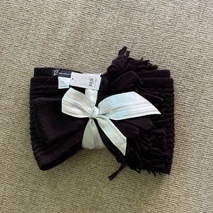 New York and company scarf/glove combo